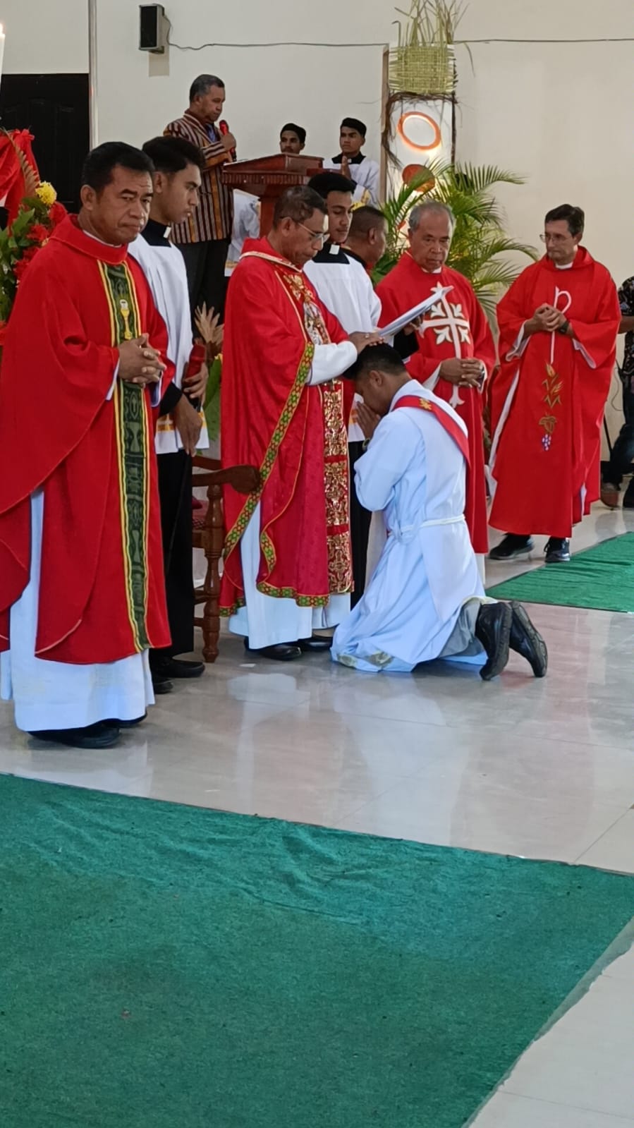 Ordenación sacerdotal de Christophorus Djawa